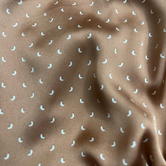 Silky Bralette Top - Picture 3 of 4